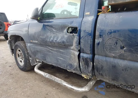 2002 Chevrolet Silverado 1500 z USA, uszkodzony, nr VIN 1GCEK14W82Z171971